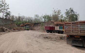 Ada Alat Berat dan Truk Antre di Galian Tanah Kudu, DPRD Jombang Soroti Perizinan