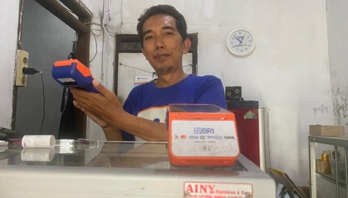 Inspiratif! Perangkat Desa di Jombang Raup Jutaan Rupiah dari Usaha BRILink