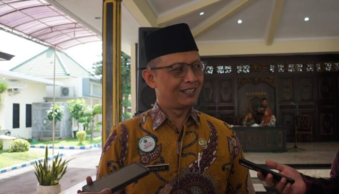 5 Hari Jelang Hari Santri, ASN Kemenag Jombang Kompak Pakai Baju ala Santri