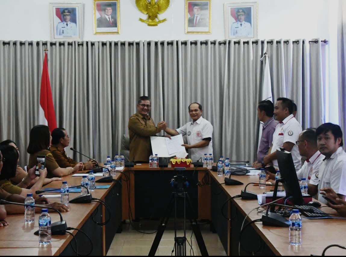 Pemkab Nisel dan Koni Tandatangani NPHD Dukung Pembinaan Atlet Berprestasi