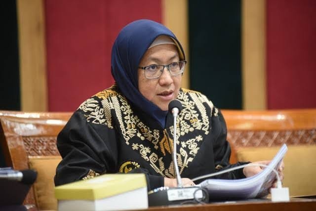 Asap Karhutla Mengadang TKA, Ledia Hanifa Minta Hak Siswa Tak Ikut Tertunda