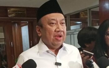 Tunjangan Sertifikasi Guru Tertunda Tiga Bulan, Lalu Hadrian Desak Menkeu Cairkan dalam Sepekan