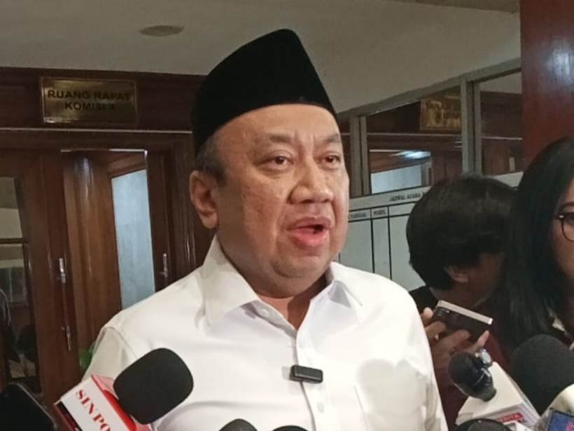 Tunjangan Sertifikasi Guru Tertunda Tiga Bulan, Lalu Hadrian Desak Menkeu Cairkan dalam Sepekan